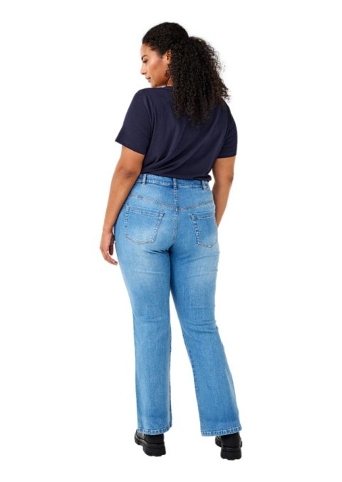 ZIZZI KLASYCZNE BŁĘKITNE JEANSY BOOTCUT 664C N82 ZIZZI KLASYCZNE BŁĘKITNE JEANSY BOOTCUT 664C N82
