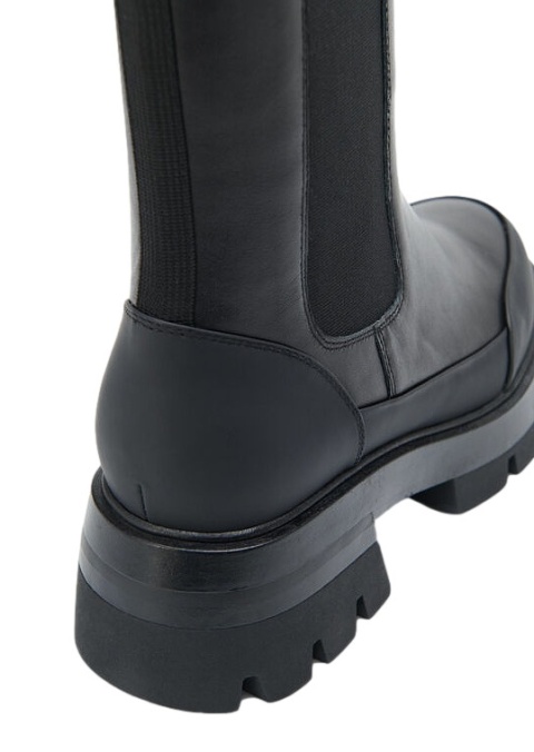 ZIZZI SZEROKIE SKÓRZANE BUTY MASYWNA PODESZWA 021A