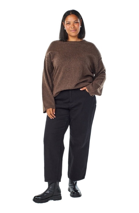 ZIZZI MODNY LUŹNY SWETER BRĄZOWY PRZESZYCIA 499B